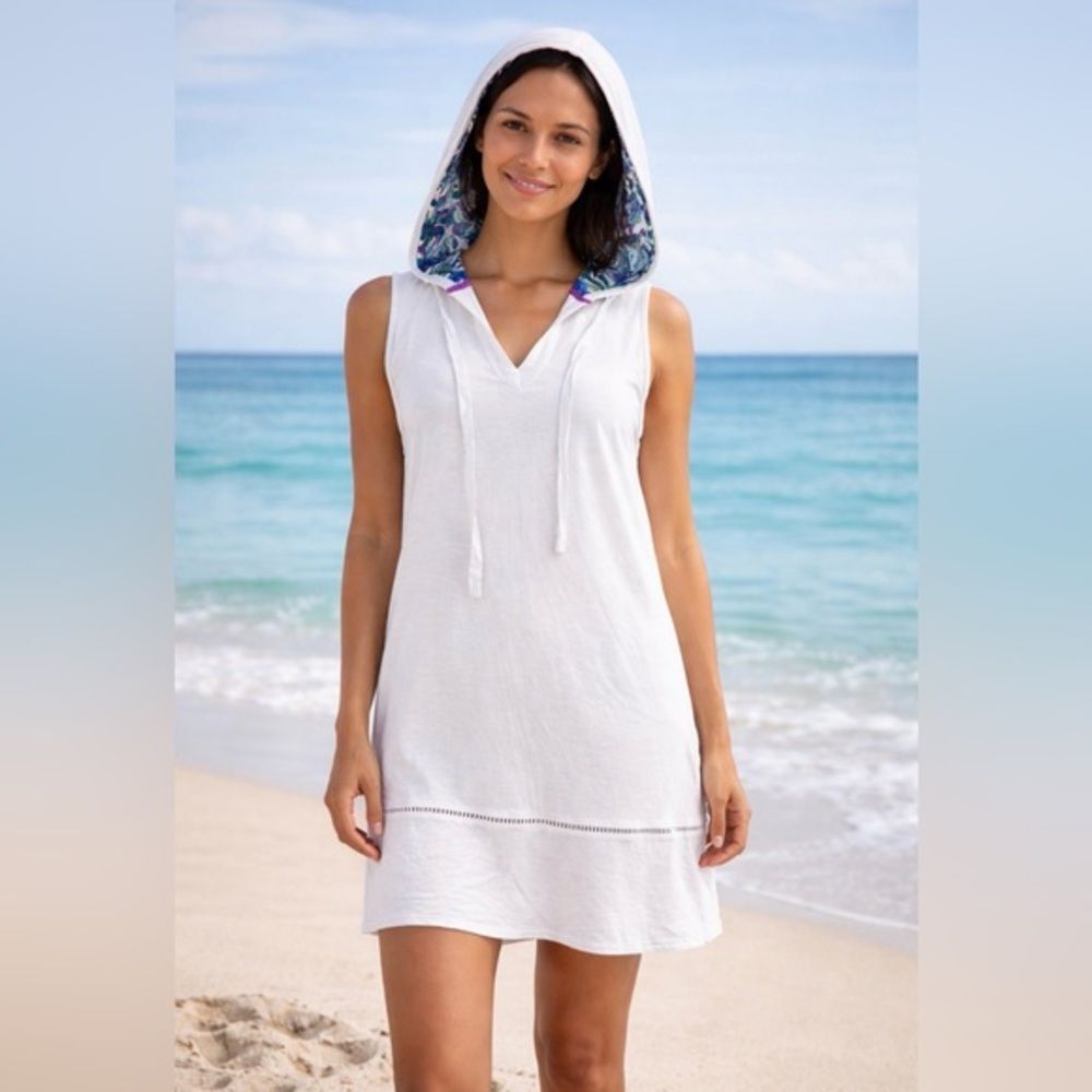 Vera Bradley Medium Swim Cover Up With Hood